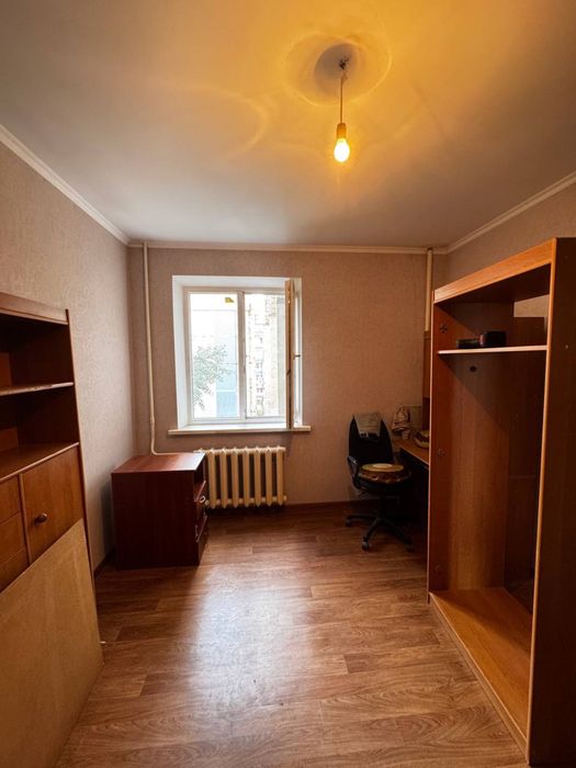 Продаю на 5 Зарічному шикарну за плануванням 4 кімнатну квартиру на 6 поверсі поліпшеного планування, 2 лоджіії, будинок 80, кінцева ШТ, Є Відновлення