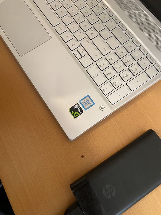 HP Pavillion 15cs-1001np