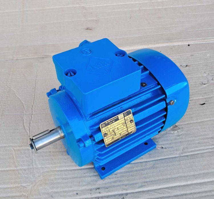 Двигун VEB Elektromotorenwerke Thurm DDR. 220/380 в 0,5 кВт 1400 ОБ/хв