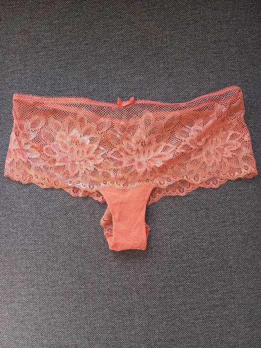 Koronkowe majtki damskie brazyliany L