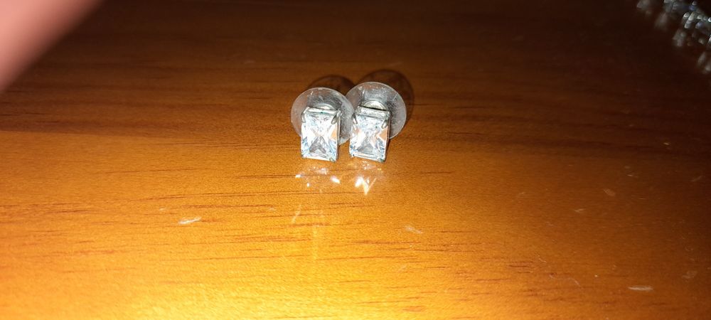 Conjunto de colar, pulseira e brincos