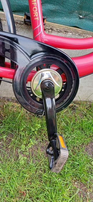 Czerwony rower miejski BURGHADRT