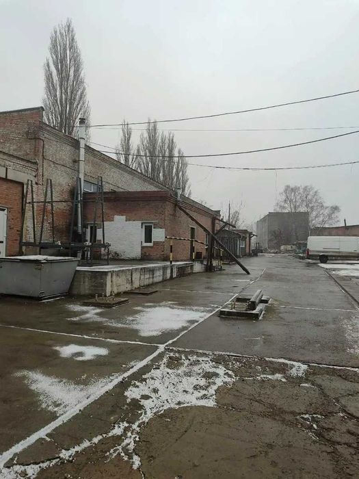 Продам виробничо - складськi примiщення по вул. Попова
