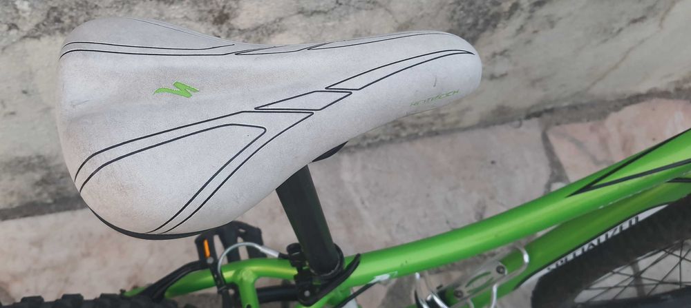 Specialized HOTROCK roda 20 '' criança
