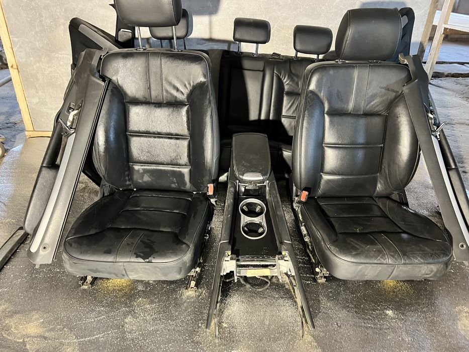 Салон Mercedes ML 164 сидіння європейські гарний стан