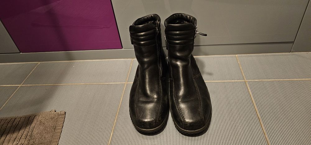 ECCO skórzane damskie buty rozmiar 39 wkładka 25cm stan bardzo dobry