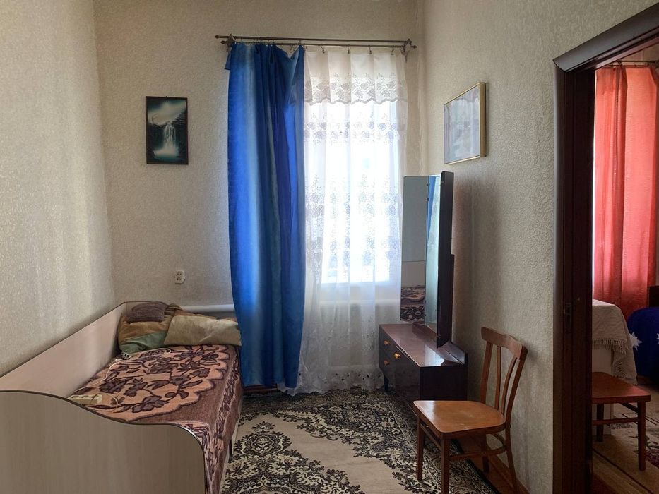 Оренда окремого будинку Раково три кімнати.