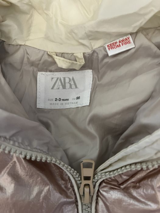 Продам курточку Zara ( 98см)