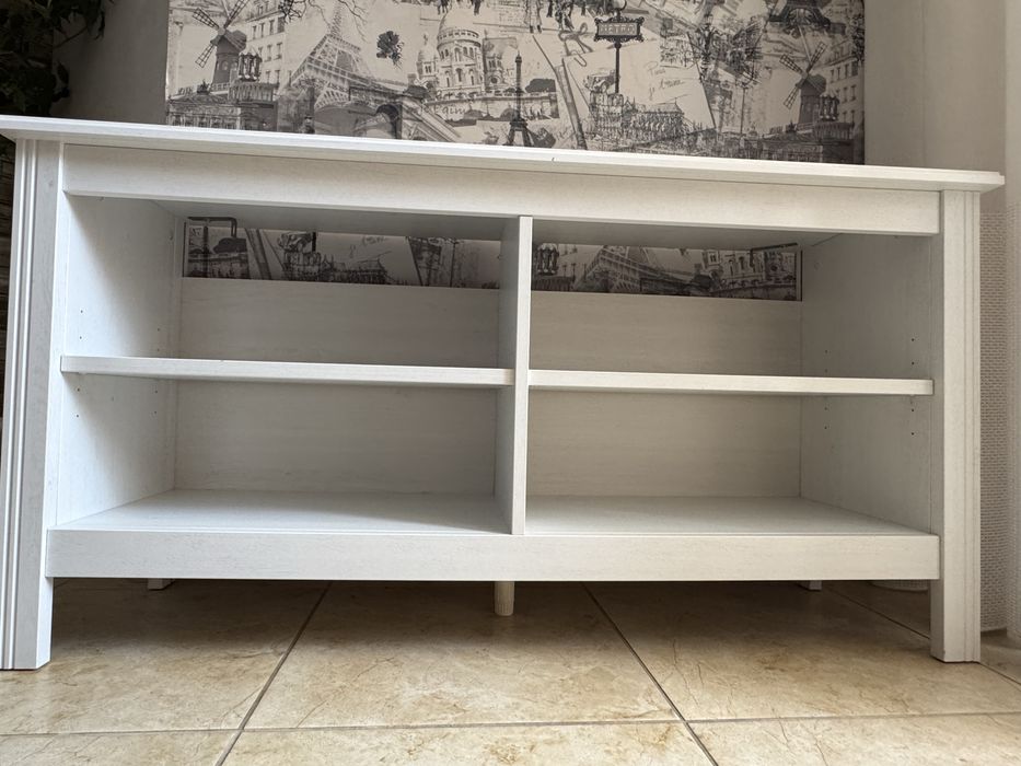 Тумба під телевізор Ikea