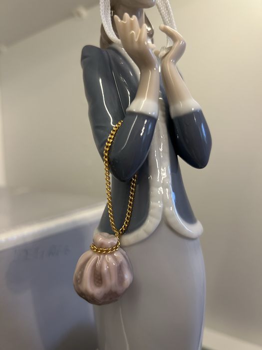 Lladró “De paseo con el perro - 1537” Com caixa