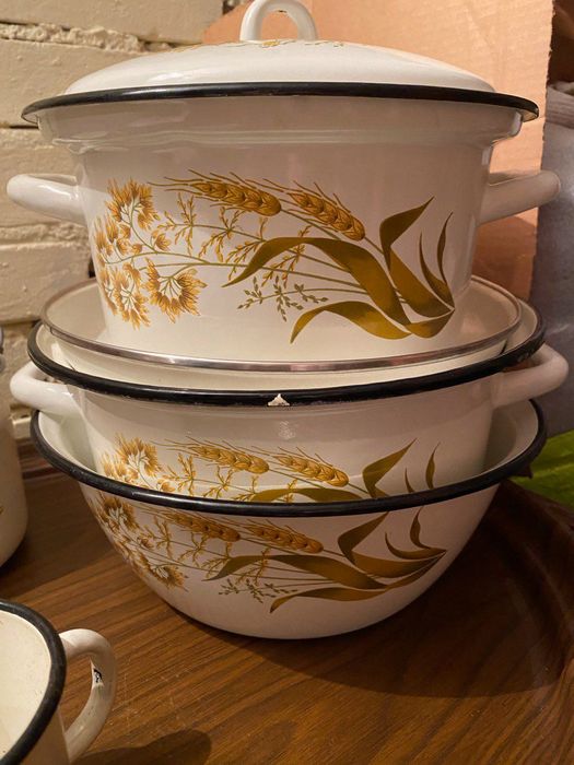 Продам новый набор эмалированной посуды!