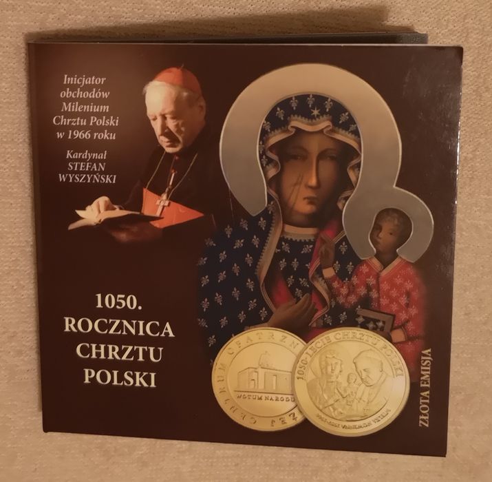 Dwa medale pamiątkowe.