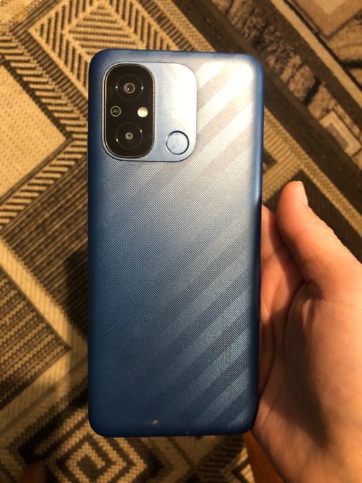 Телефон Redmi 12c 64 gb б/в