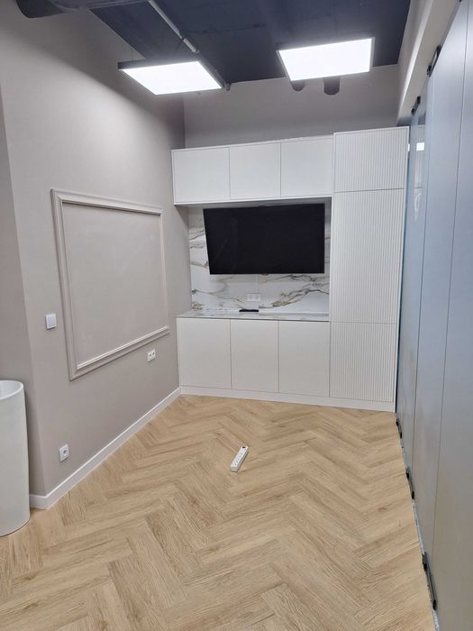 LOKAL UŻYTKOWY NA WYNAJEM B6 – Galeria Za Rogiem Kłobudzka