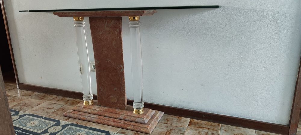 Mesa em mármore para entrada