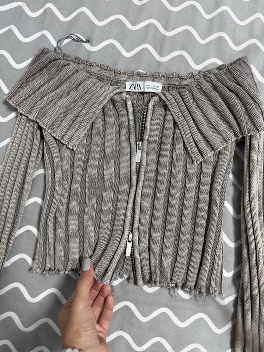 Трендовий вкорочений светрик Zara