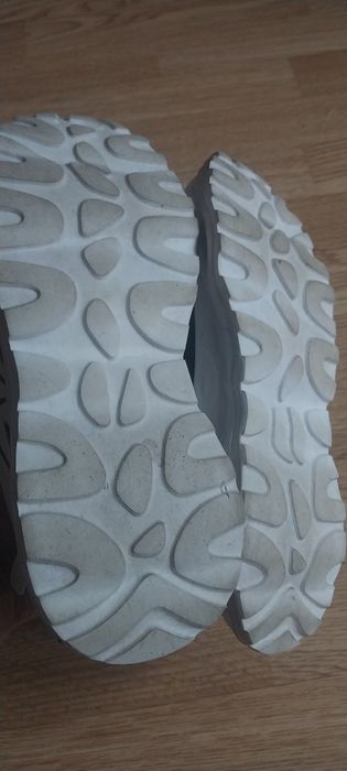 Кросівки 37 розмір