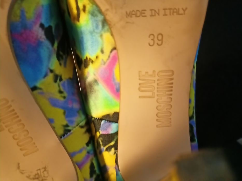 Szpilki Love Moschino  wielokolorowe