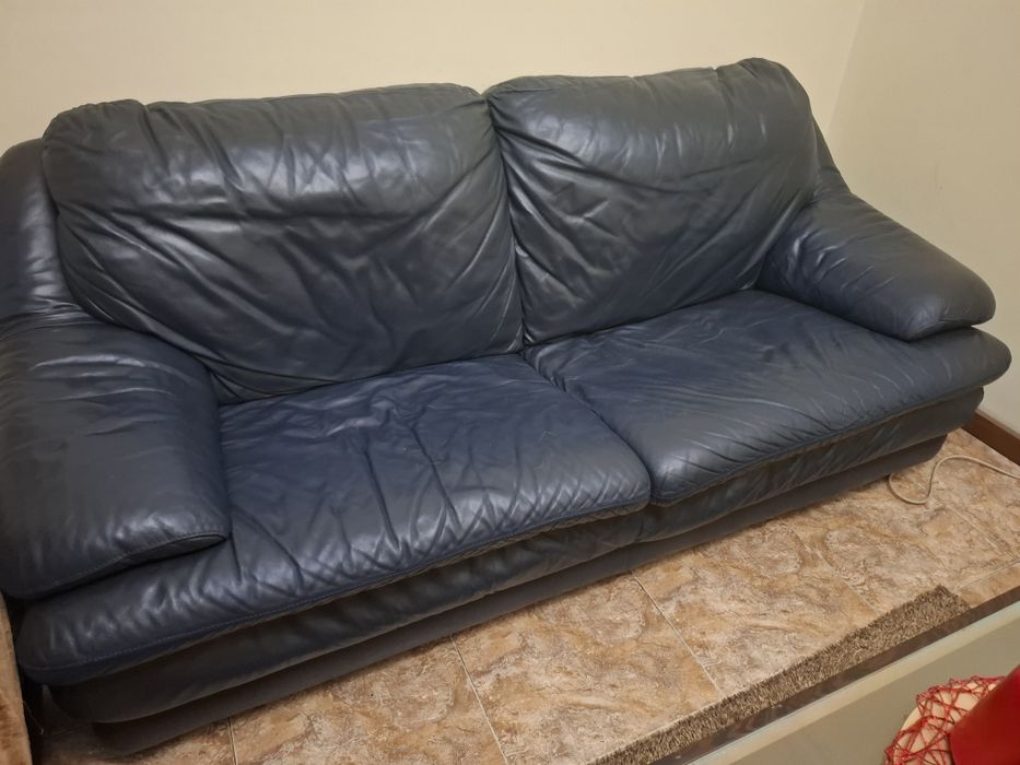 Selling used sofa