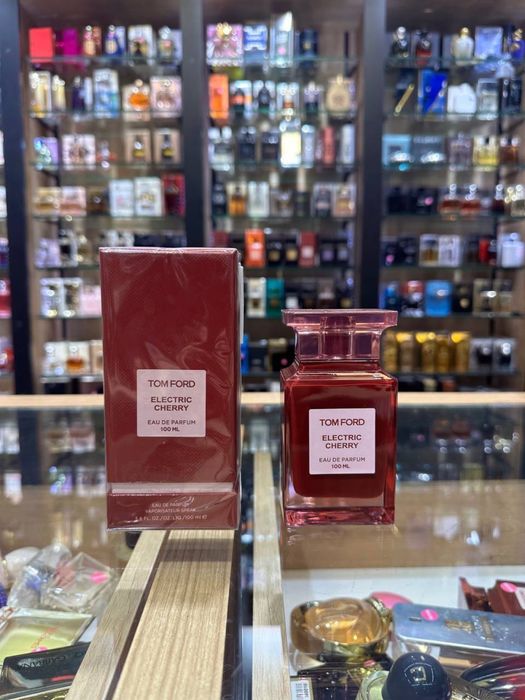 Парфумована вода Tom Ford Electric Cherry 100ml.