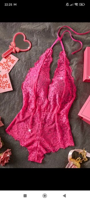Nowe body S piękna koronka