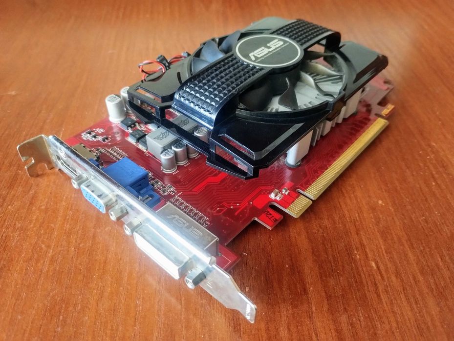Відеокарта ASUS HD6670 2GB DDR3 128bit