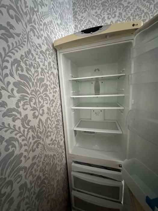 Холодильник Б/У самовывоз