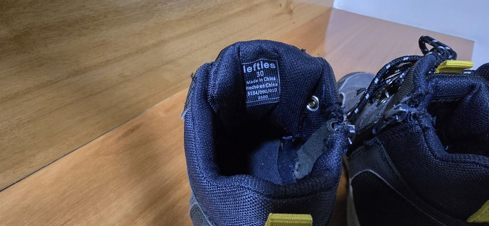 Botas de criança da marca leftie