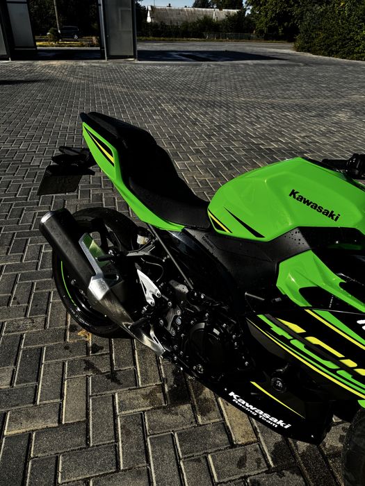 Kawasaki ninja 400