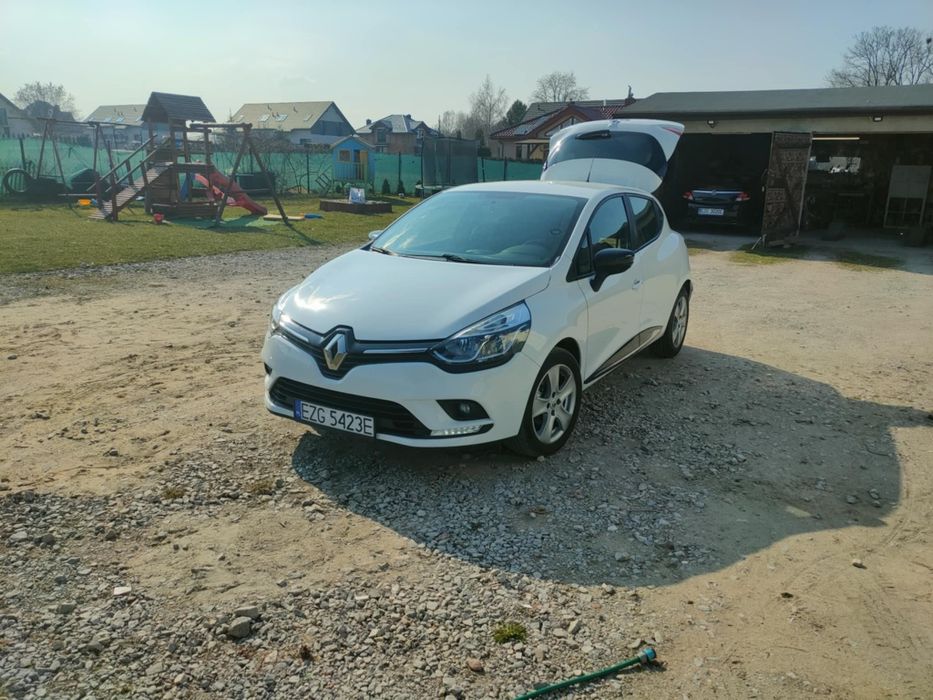 Clio 4 Polift ,0.9 Tce 90 ps benzyna , 65tys km,  2x koła , bez wkładu
