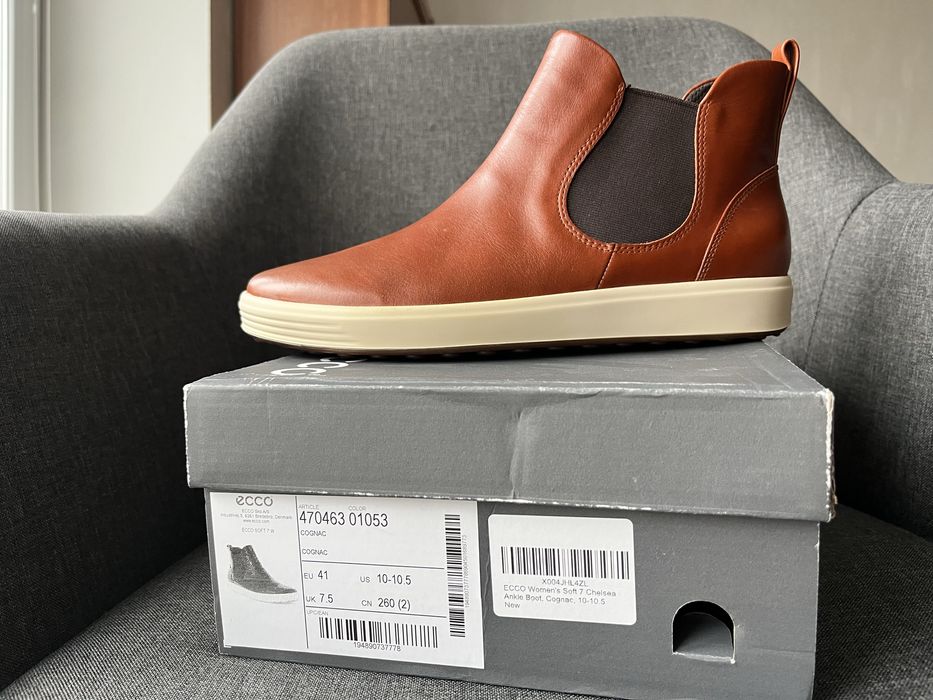 Нові челсі Ecco 41/42 розмір шкіра черевики на сер/шир ногу