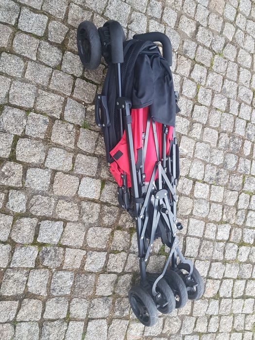 Carrinho de passeio para criança da Pré Natal