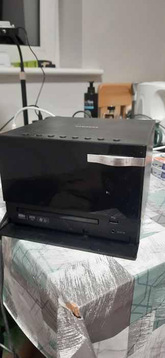 Samsung MM E320 wieza
