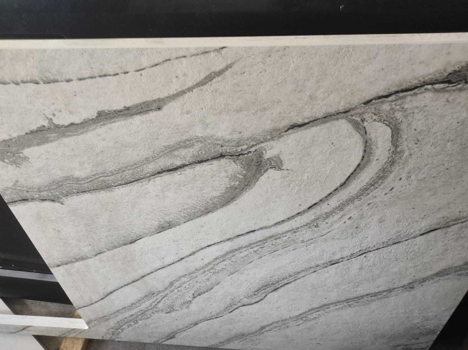 Revestimento de parede e tampo em Dekton