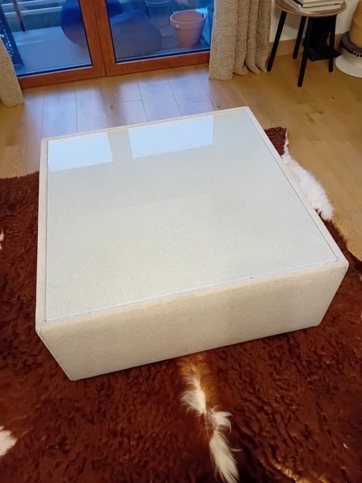 Mesa centro em tecido anti gato