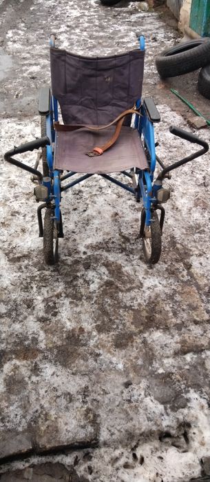 Инвалидное кресло в хорошем состоянии