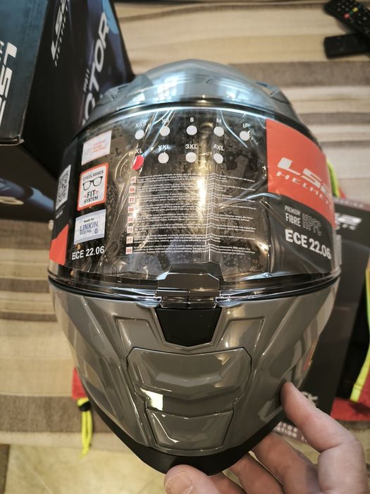 Capacete LS2 VECTOR 2