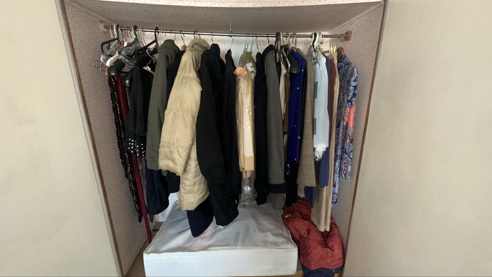 Lote de roupas e acessórios de senhora – aceito propostas