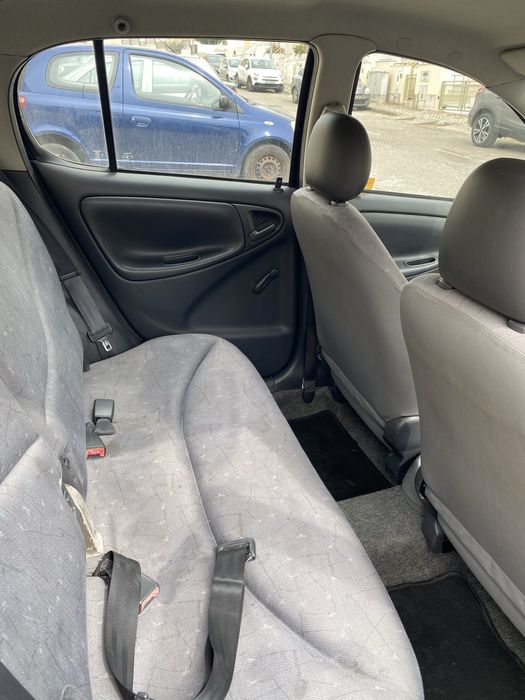 Toyota Yaris 1.0 2001