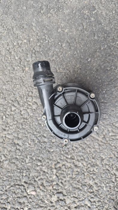 Помпа турбіни BMW E330 F30