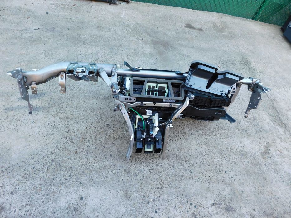 Komplet nagrzewnicy ze stelażem deski VW Tiguan III CT1