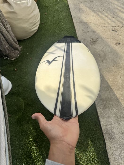 Prancha de Surf Aloha EPS Carbon