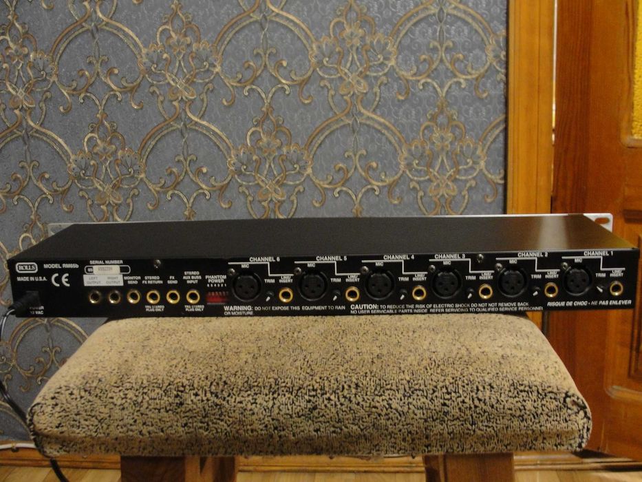 Мікшерський пульт рековий 6 кан. Rolls RM65b