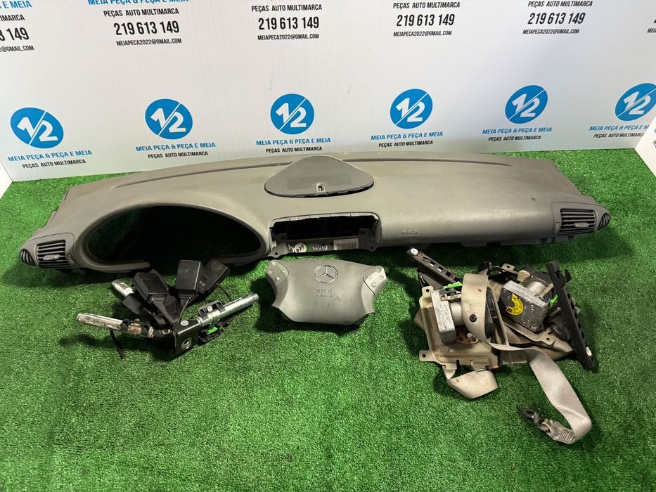 Kit Air Bags Mercedes W203 em cinzento
