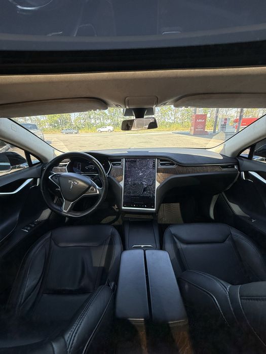 Tesla model s 90