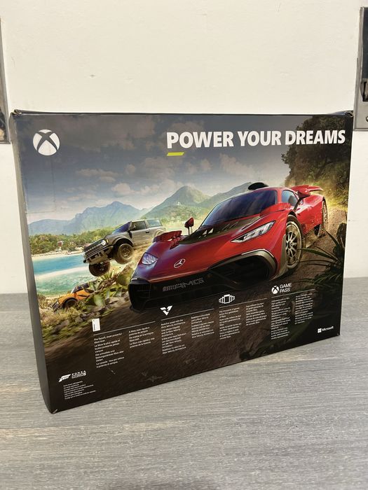 Xbox series X 1TB + 2 Comandos (original e personalizado)