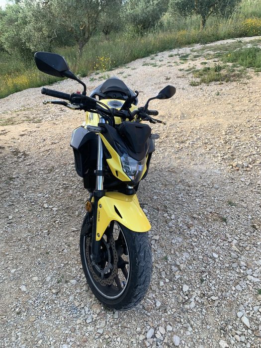 Honda cb500f 2021