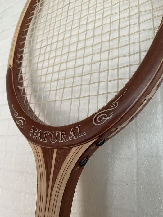 Raquete de madeira Spalding “nova velha”