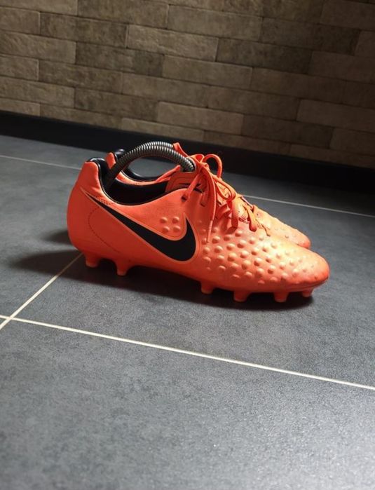 бутси, копочки NIKE MAGISTA