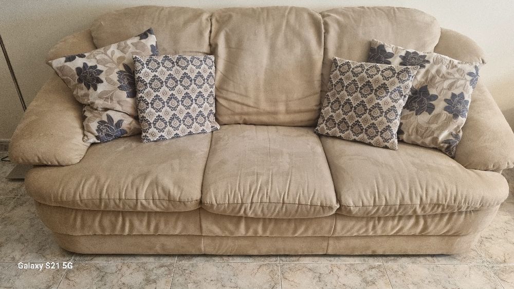 Sofá Divani&Divani 3 lugares usado NEGOCIÁVEL